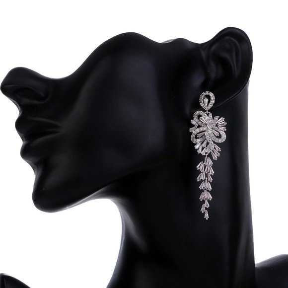Bridal new CZ Dangling Wedding earrings - Picture 3 of 5
